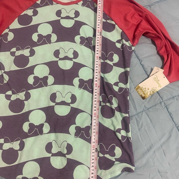 Disney Red and Green Raglan T-Shirt 3/4 Sleeve - Picture 8 of 11